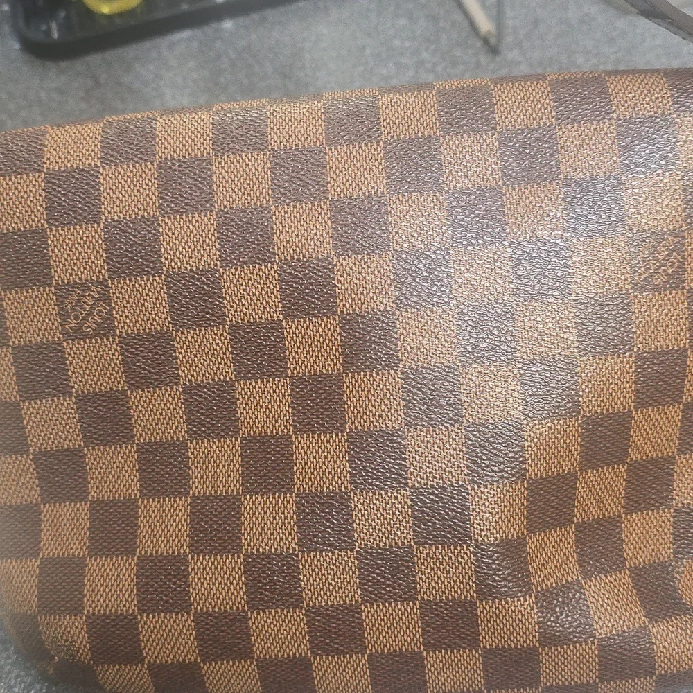 Damier Ebene Mussette Bag